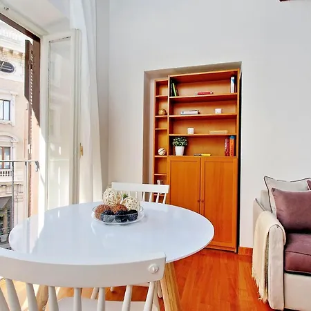 Rent In Trevi Fountain Apartamento Roma