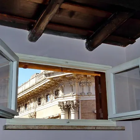 Rent In Trevi Fountain Apartamento